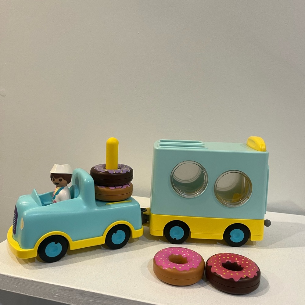 Playmobil 123 Colorful Toy Truck with Donuts